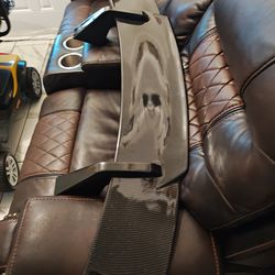 Cola trasera para auto