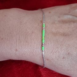 Hand Strung Liquid Silver And Malachite Bead Bracelet Unmarked