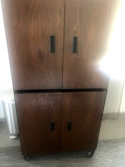 Used Office Furniture Every Thing must Go Two days only