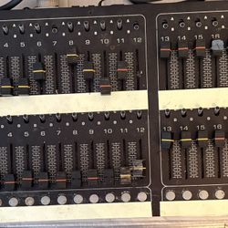 DJ Equipment / Stage Lighting / Pro Audio