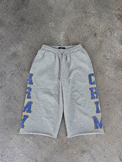 GREY SWEATSHORTS