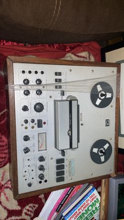 Vintage KLH Model Forty Reel To Reel Tape Recorder