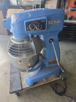 Hobart HL200-1 + Turbo Air TSR-49SD-N6 + Turbo Air TSF72SDN Freezer + Turbo Air TGM-50 + Avantco W62 = Total 6 different equipments
one money.