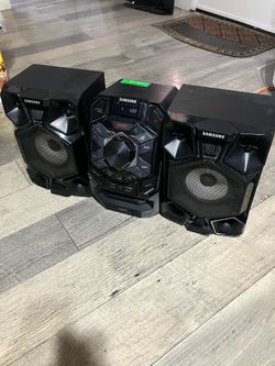 Samsung MX-J630  Bluetooth 2.0 Channel 230 Watt Wired Audio Giga System