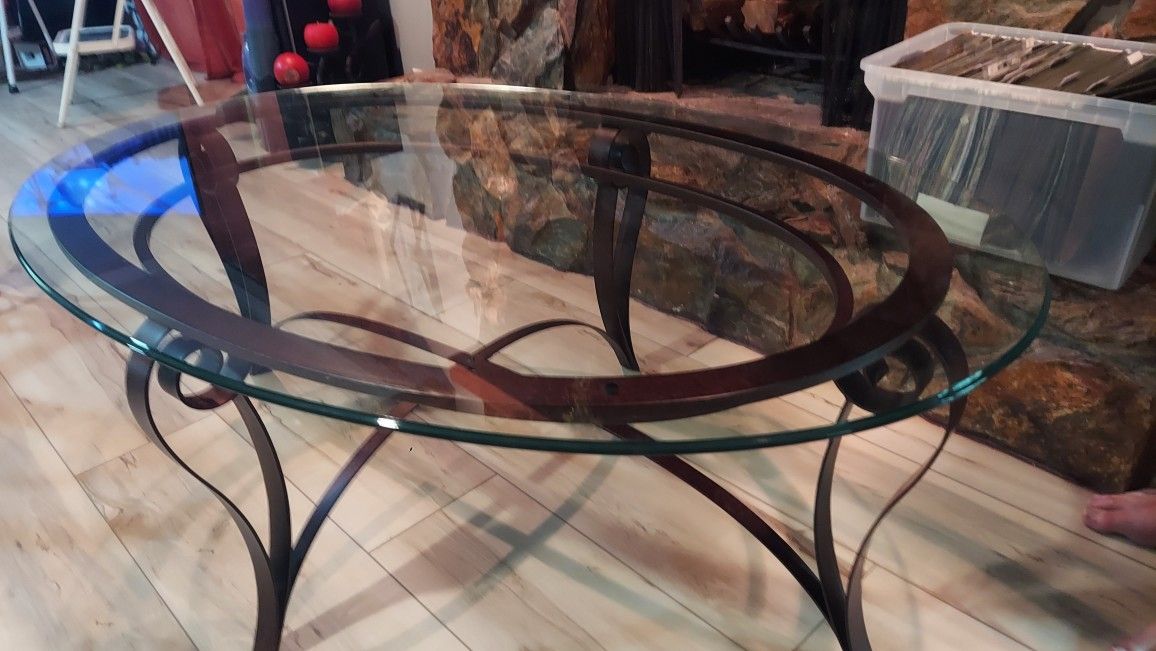 Coffee Table and End Table