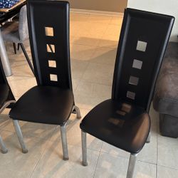 Table Chairs, $30 OBO NEED GONE ASAP