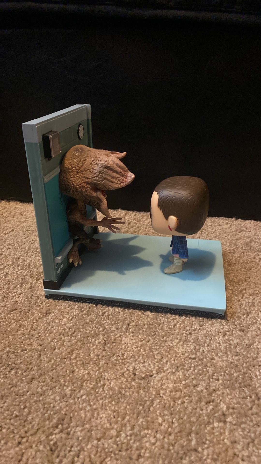 Stranger Things Funko Pop (Eleven and Demigorgon)