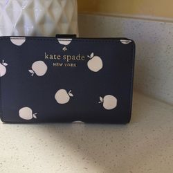 Kate Spade Apple Wallet