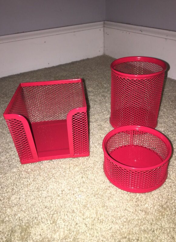 Desk accessories