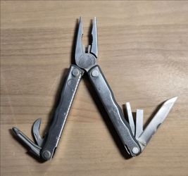 Leatherman, Model Kick Stainless Steel Multi-Tool