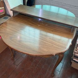 Dining Table 6 Chairs And 2 Center Leafs