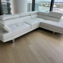 New Sectional W Adjustable Headrests .  White Leather .  106” X 77”.  Free Delivery !