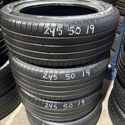 245/50r19 Pirelli Tires In Great Shape