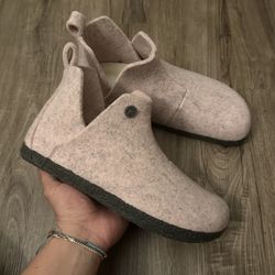 Birkenstock Andermatt Shearling Slipper Bootie Womens Size 8 Wool Felt Soft Pink