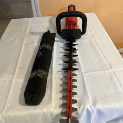 Milwaukee M18 FUEL 18-Volt 24 in. Brushless Cordless Battery Powered Hedge Trimmer (Tool-Only) 