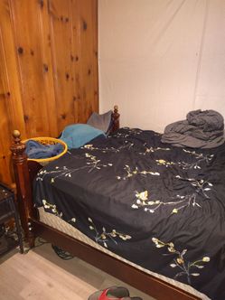 Queen bed