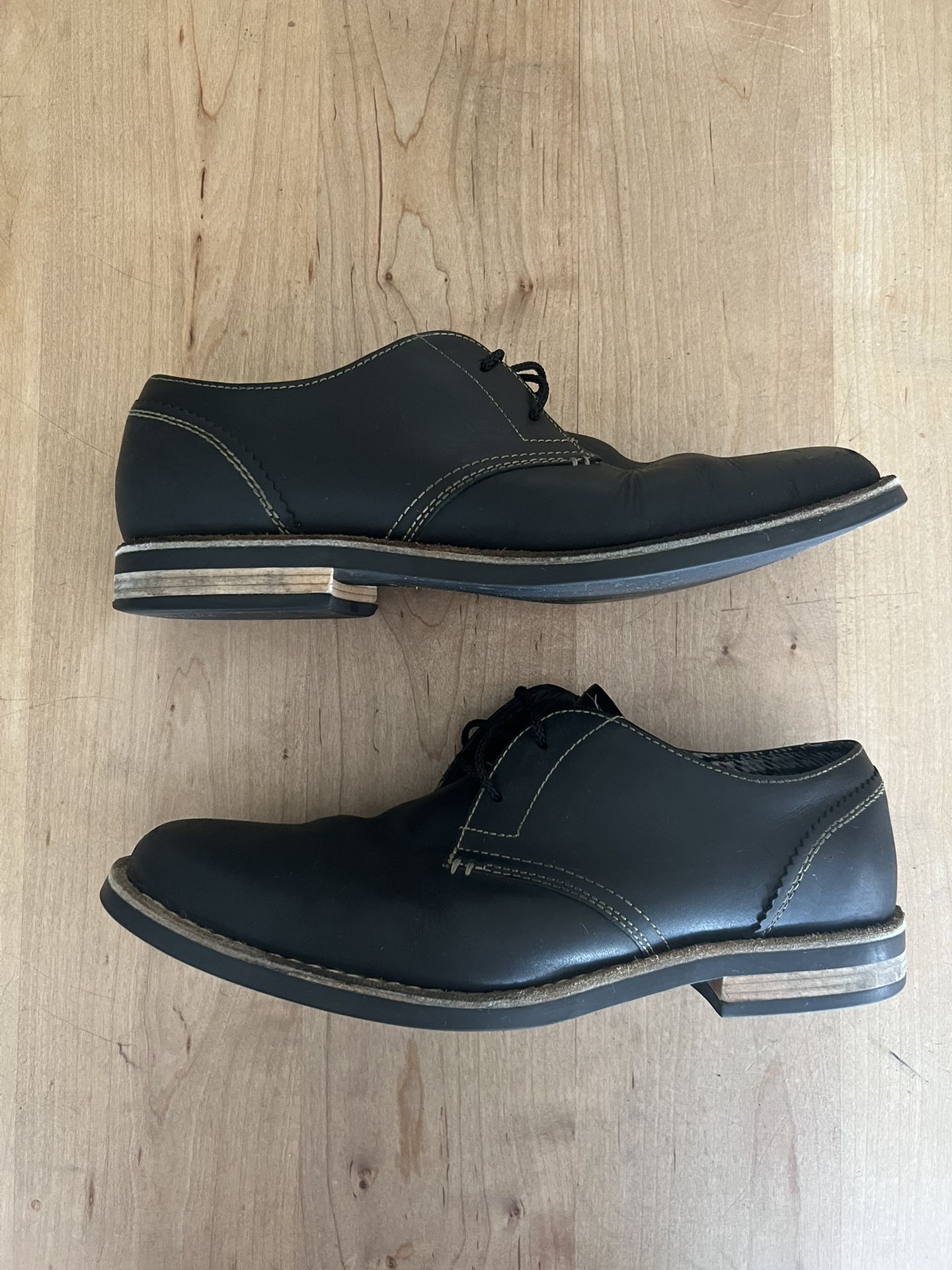 Penguin Leather Shoes Men’s 9.5 -10 Great Shape!