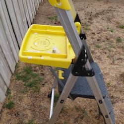 Foldable 5ft Step Ladder