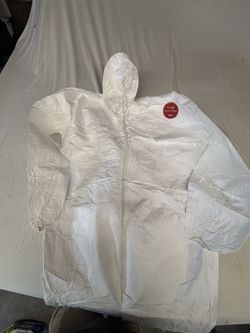 22 Disposable Tyvek Painters Protective Suit