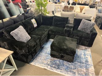 Wonderful sectional! ❤️📲✅ easy financing! 📲