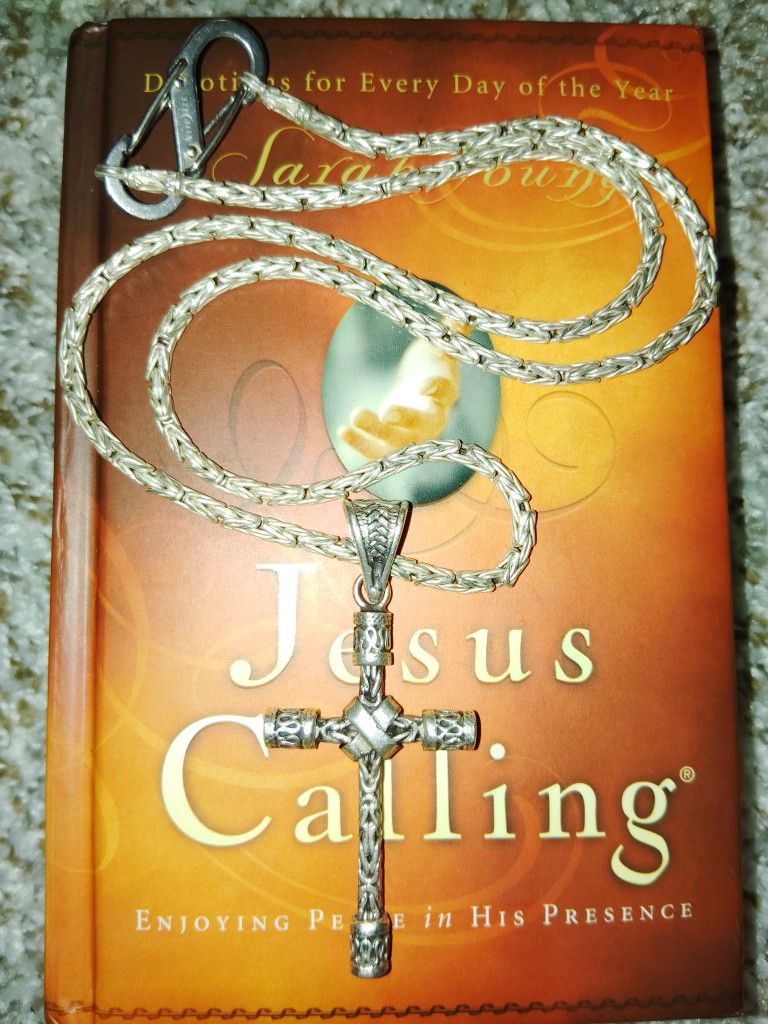 Jesus Christ Cross Pendant & Chain
