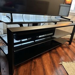 Tv stand fits 65in tv