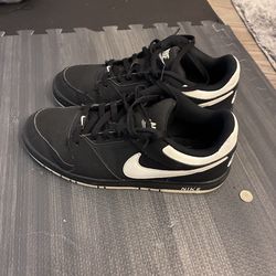 black nikes