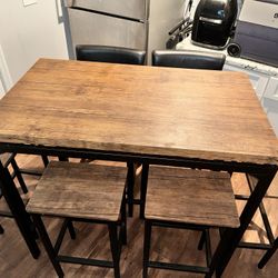 Indoor/outdoor Dining Set 4 Chairs + Two Extra Bar chairs 