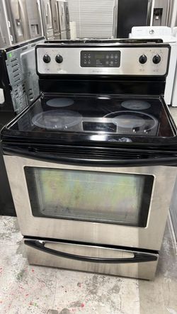 Frigidaire Electric Range – Stainless Glass Top, Self-Clean