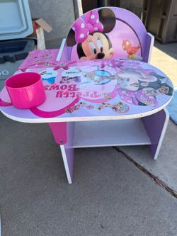 Minnie Mouse Desk