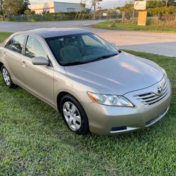 Toyota Camry LE 2008