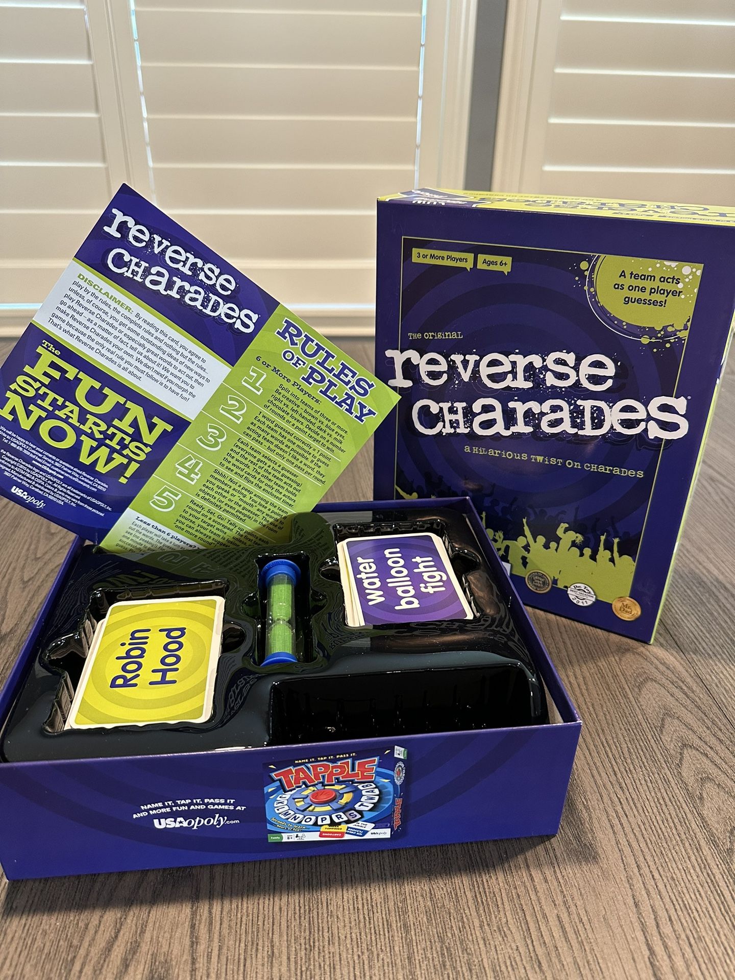 Board game. Reverse Charades