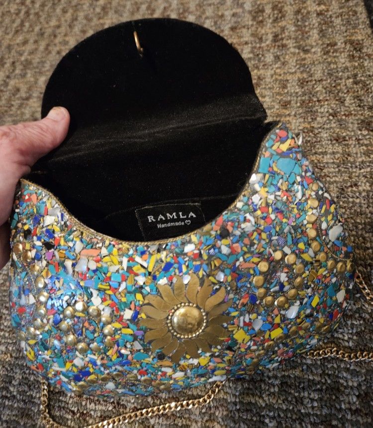 Ramla Handmade From India