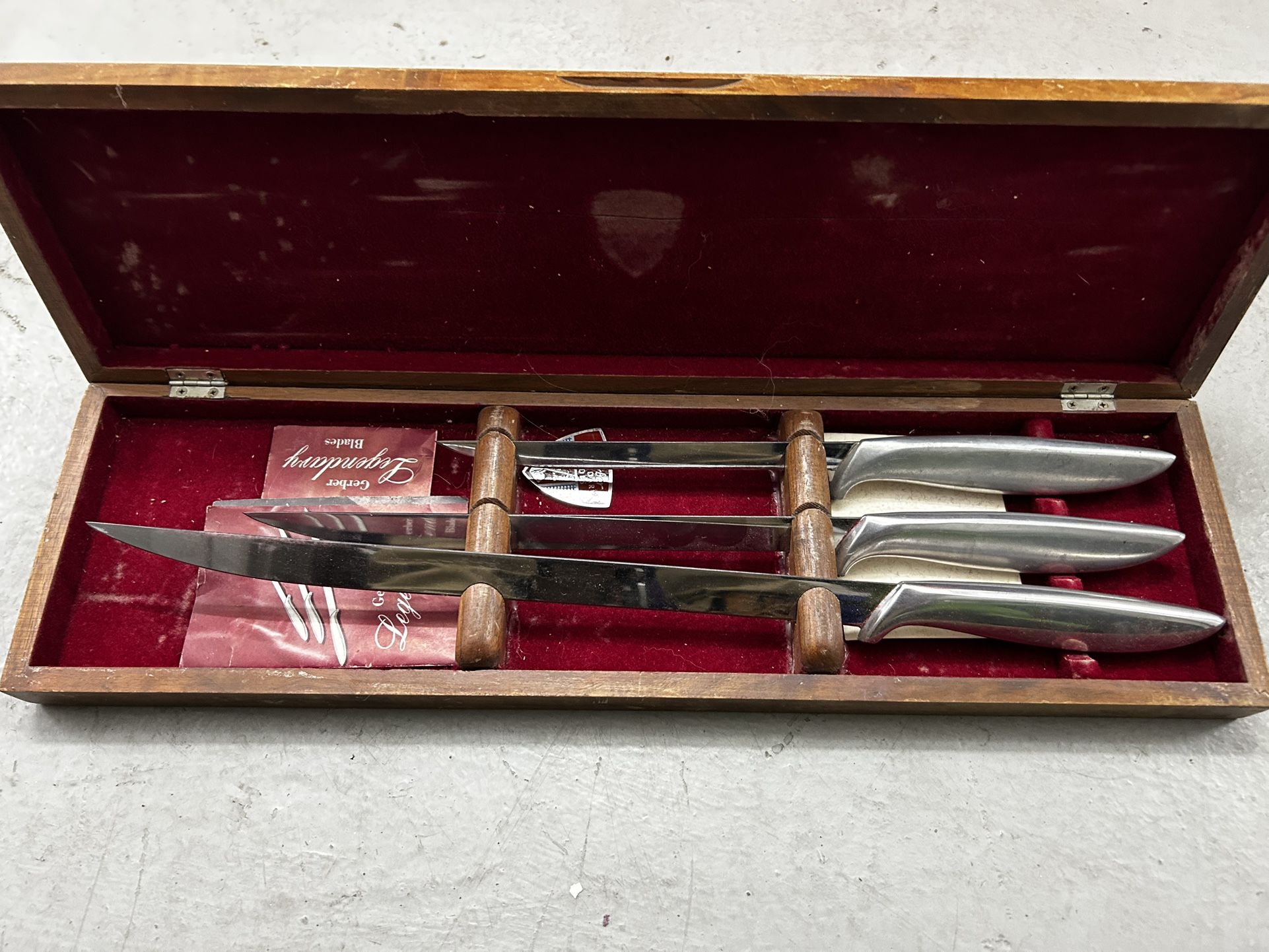 DURENDAL/BALMUNG/EXCALIBUR KNIVES BY GERBER W/WOOD CASE