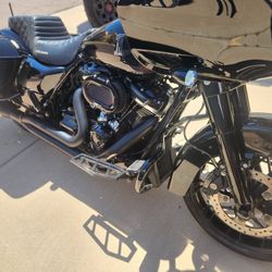 2020 Harley. Road Glide Special S&S 128 9000 Miles 