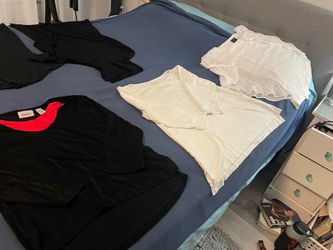 Chicos clothes size 3 , size 16…35 items