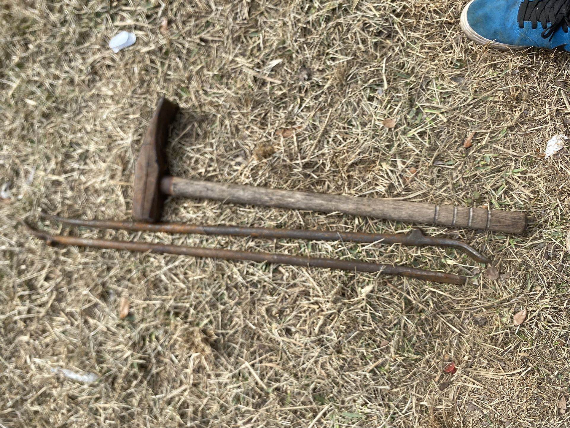 Tire Hammer. And Tires Bars