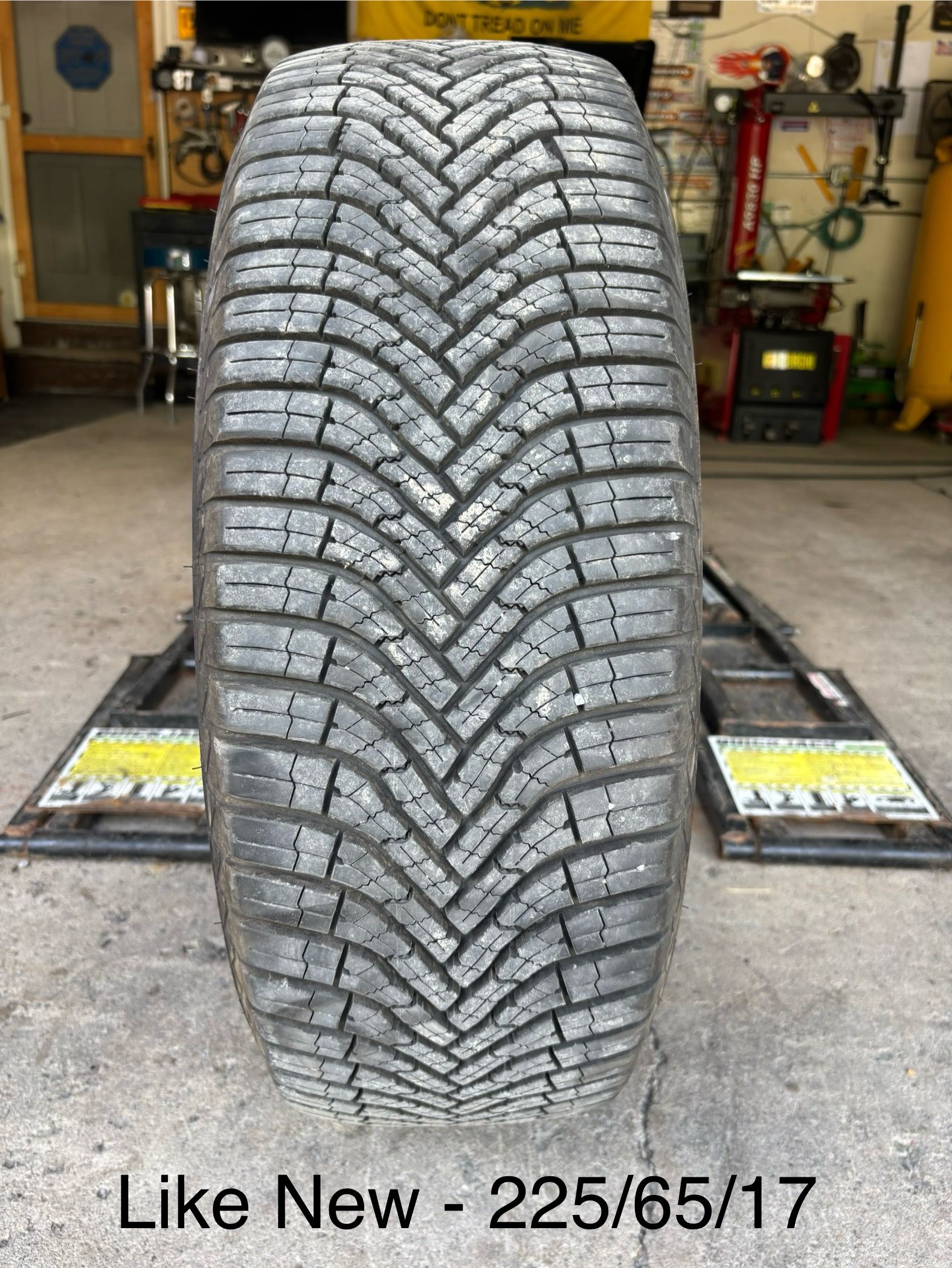 (1) - 225/65/17 Goodyear WeatherReady 2 All Weather Tire
