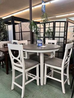🔥Hot Deal🔥Brand New 5pc Counter Height Dining Set $499, Delivery Available, Payment available.