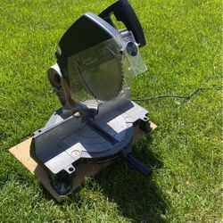 Black & Decker Meter Saw