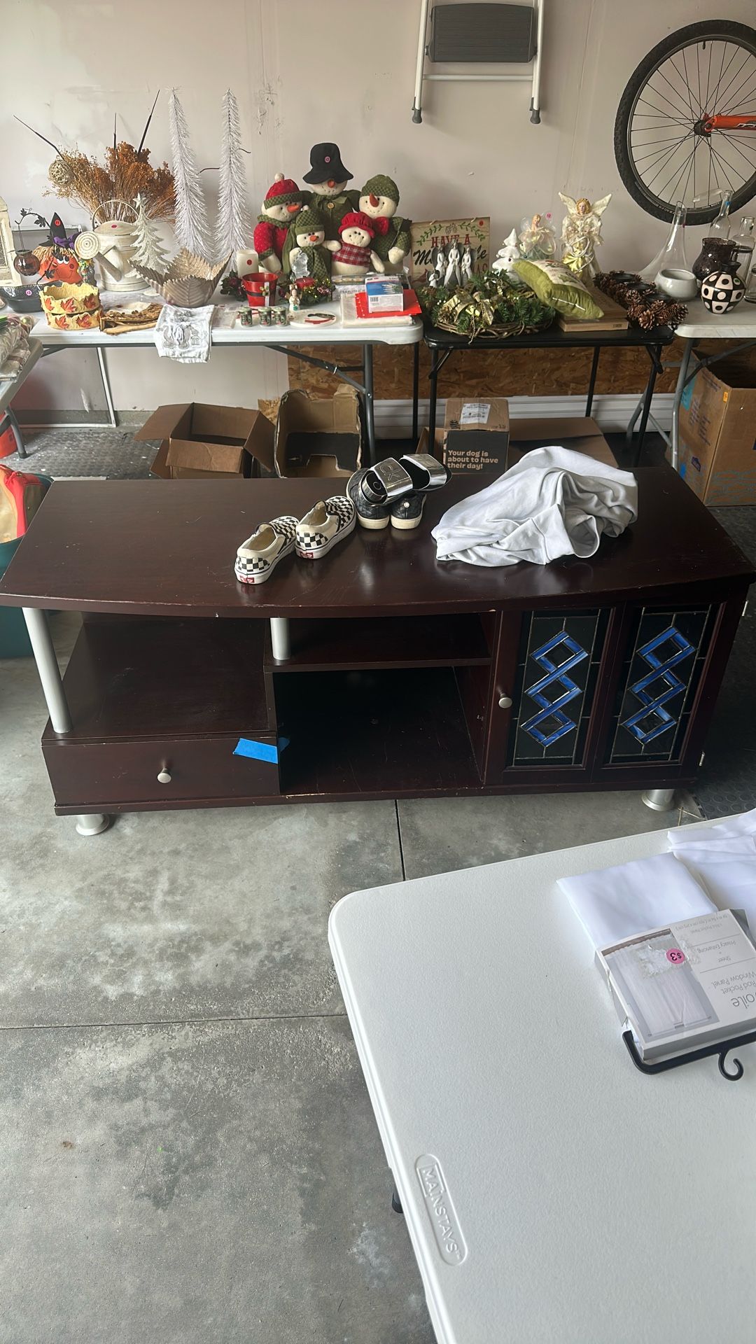 Tv Stand/entertainment Center