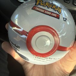 Pokemon Poke Ball Tin - Premier Ball