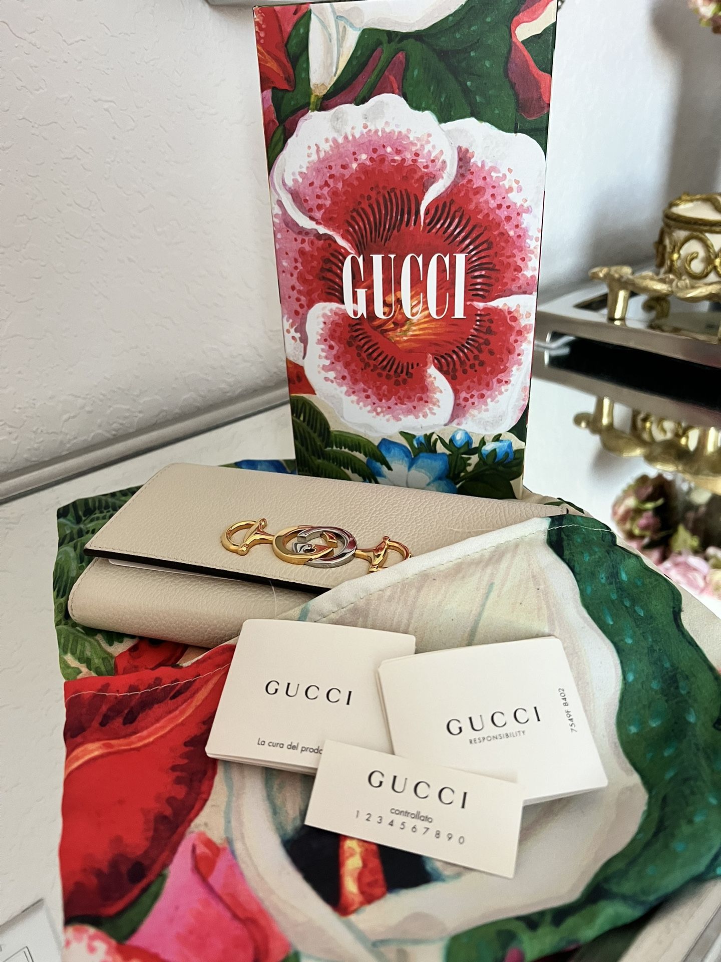 Authentic Gucci Wallet 