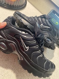 woman tns nike
