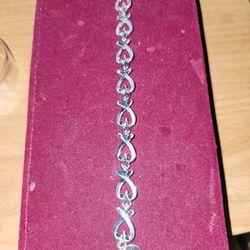 8 Inch Joining Hearts Sterling Silver Bracelet 