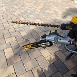 DEWALT 20V MAX Brushless Extendable Pole Chainsaw and Hedge Trimmer Combo w. Chainsaw Oil included