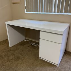 Ikea desk in white