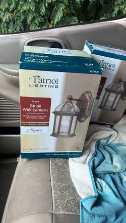 Patriot Lighting Small Wall Lantern For Outdoor