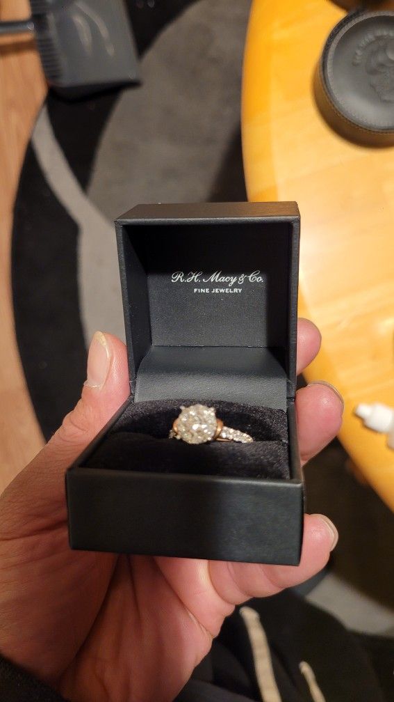 Diamond 💎 Ring 4 Sale