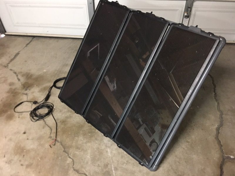 Portable Solar Panels Set by Thunderbolt Magnum 45 Part No. 68751